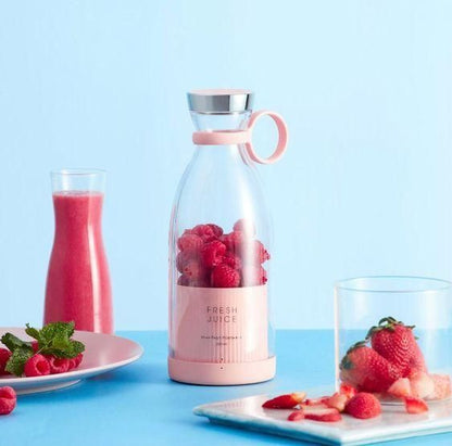 TravelBlend Pro - Portable Mini Juice Blender